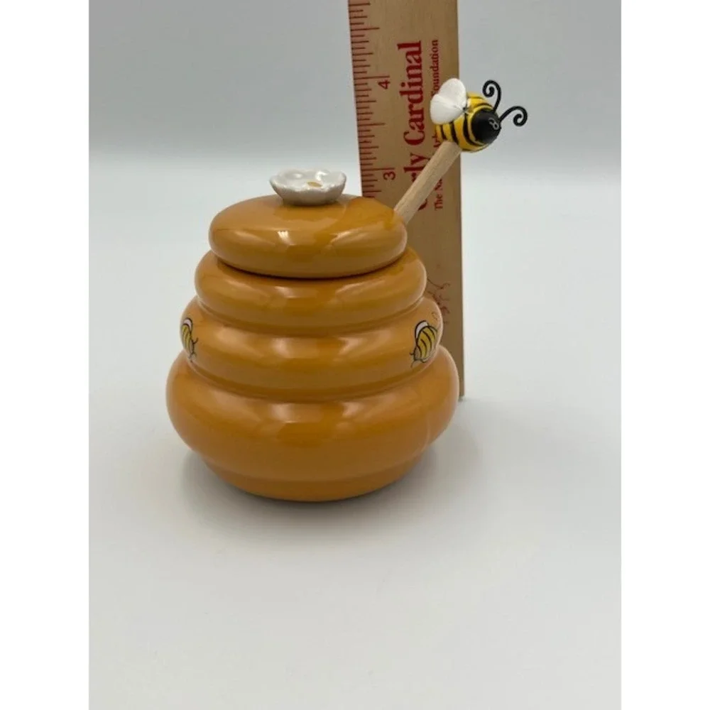 Honey Miel Ceramic Beehive Jar with Lid & Wooden Bumble Bee Dipper